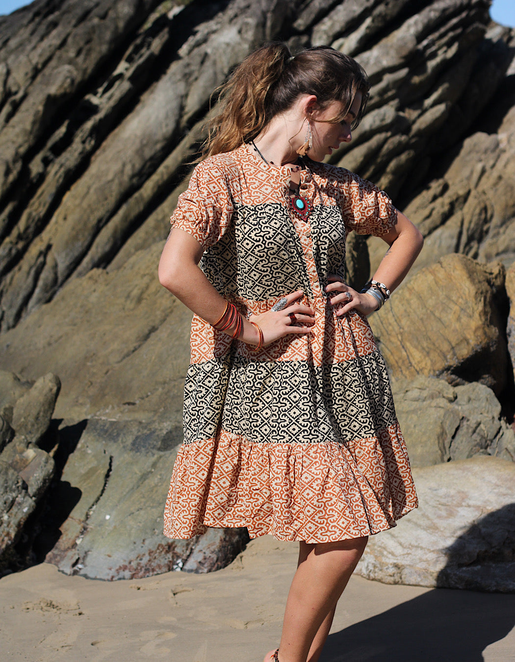 Piya kurzes Kleid in Taal