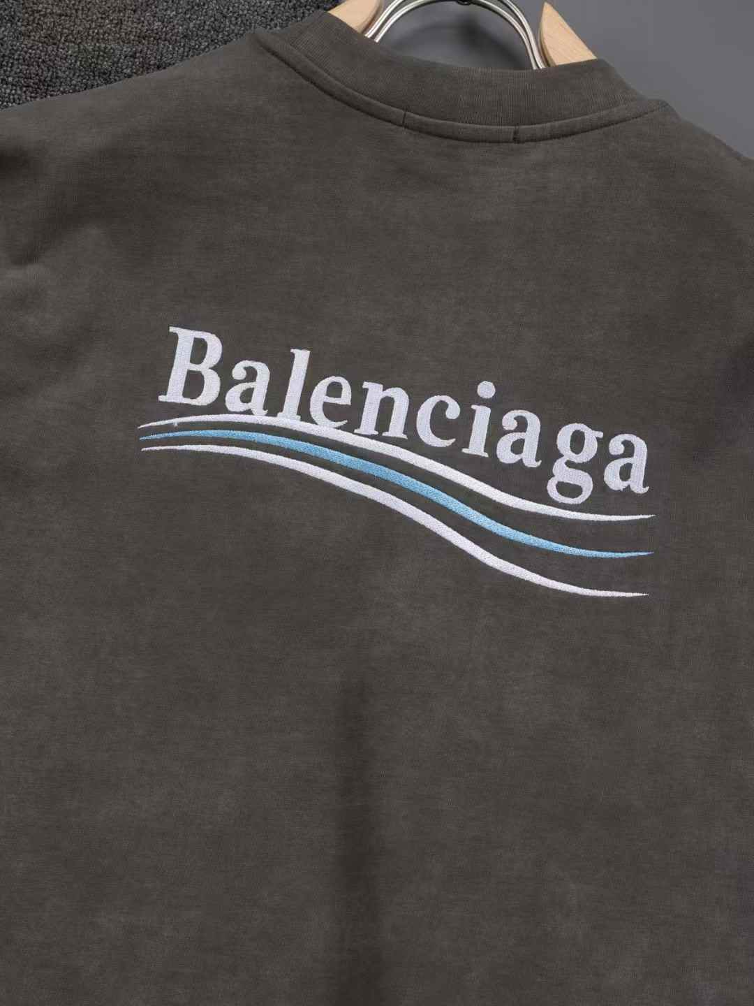 Neues Farbschema für T-Shirts nach dem neuesten Modetrend