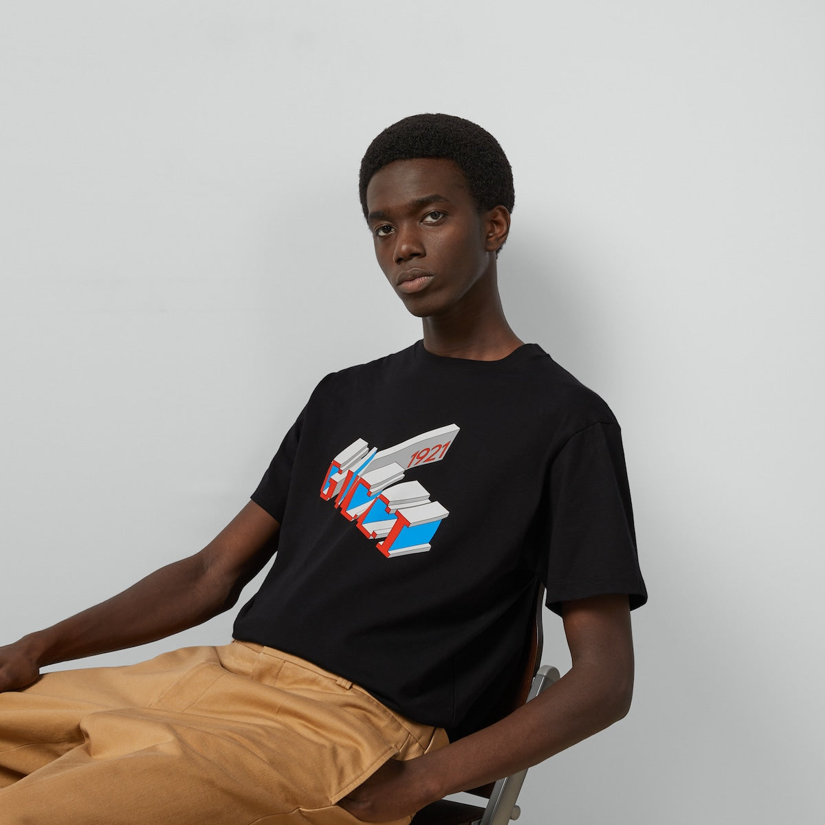 T-Shirt mit verlängertem Textdruck