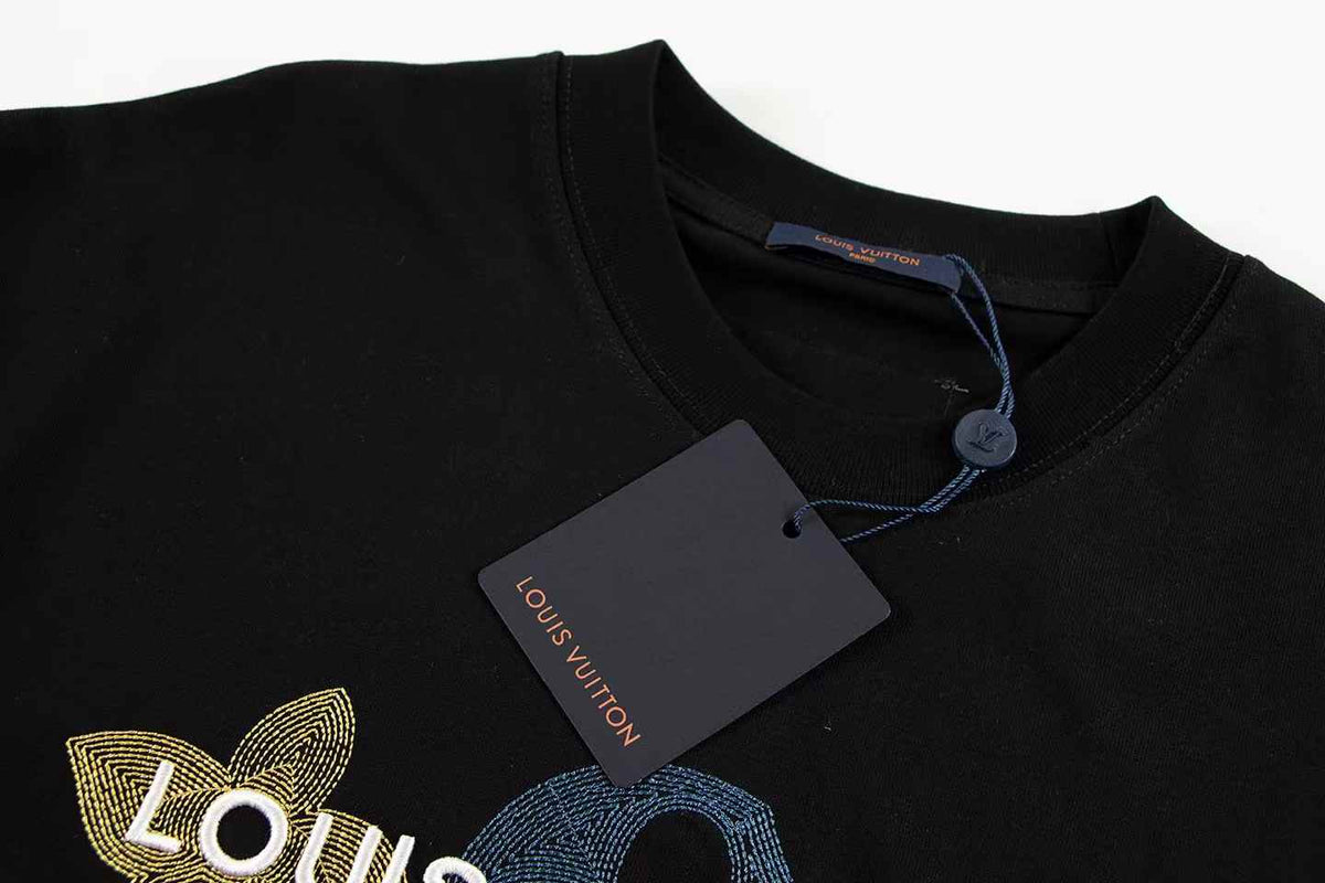 T-Shirt mit Buchstabenmuster