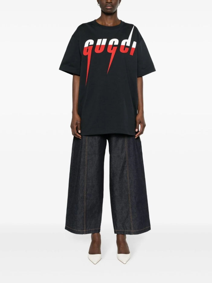 Unisex-T-Shirt aus Baumwolle mit Klingenschnitt