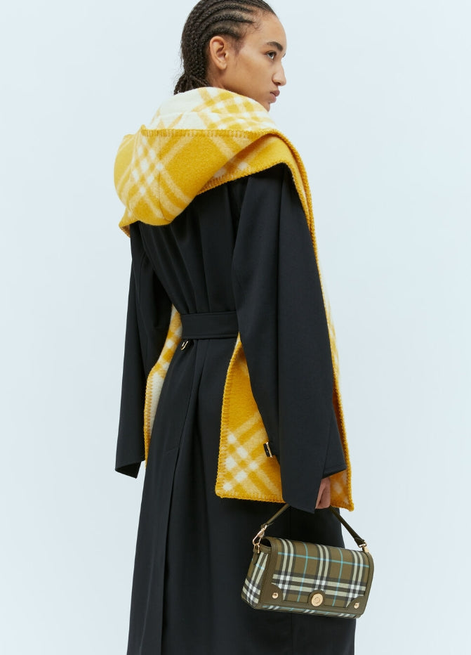 Kapuzenschal aus kariertem Wolljacquard