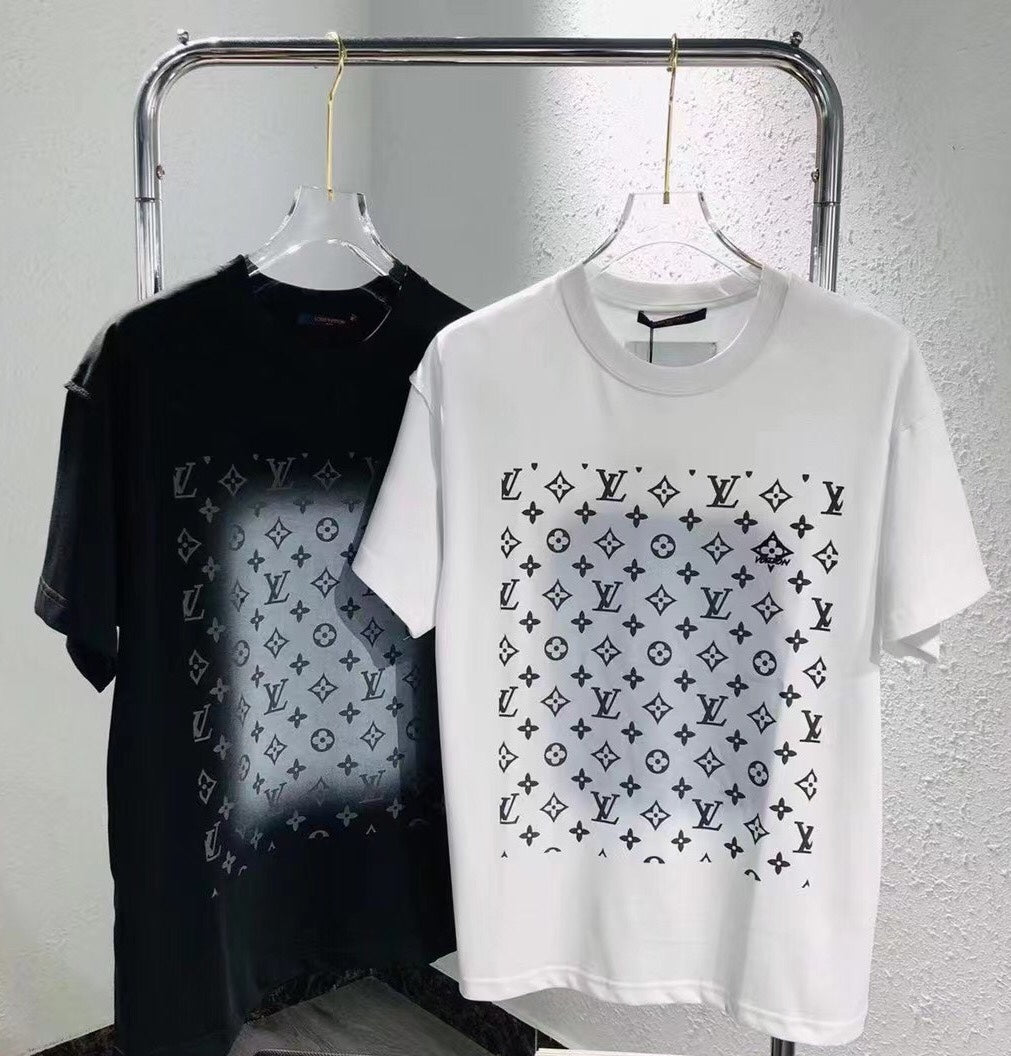 Allover-Print-T-Shirt