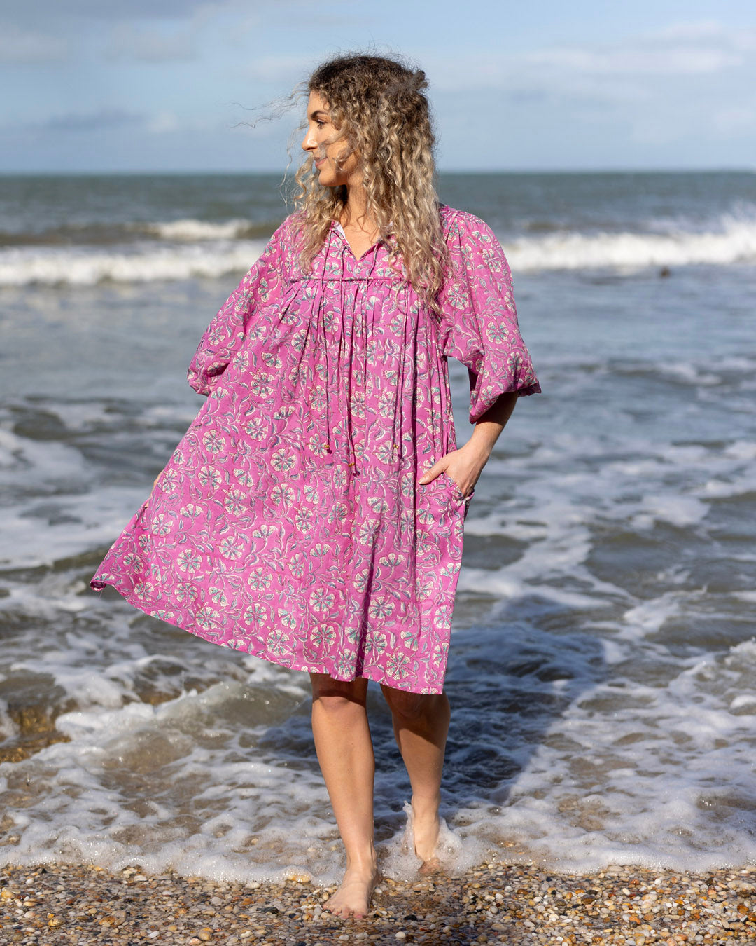 Sama kurzes Kleid in Daisy
