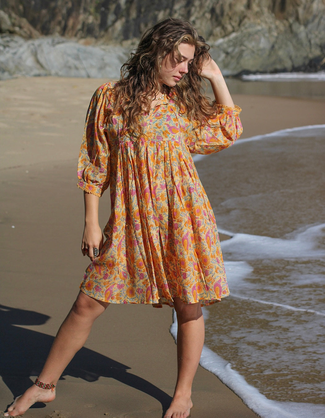Hawa Kurzes Kleid in Golden Soma