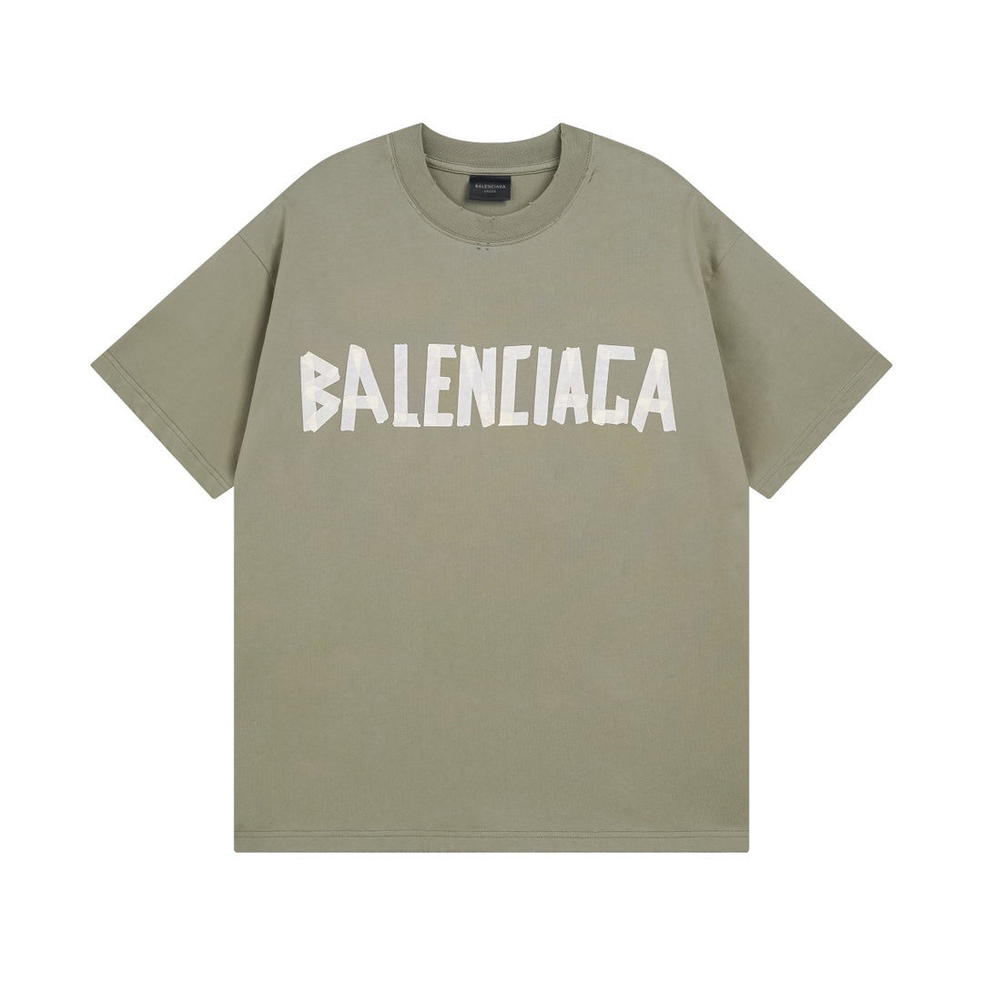 Klassisches T-Shirt mit Buchstabenaufdruck