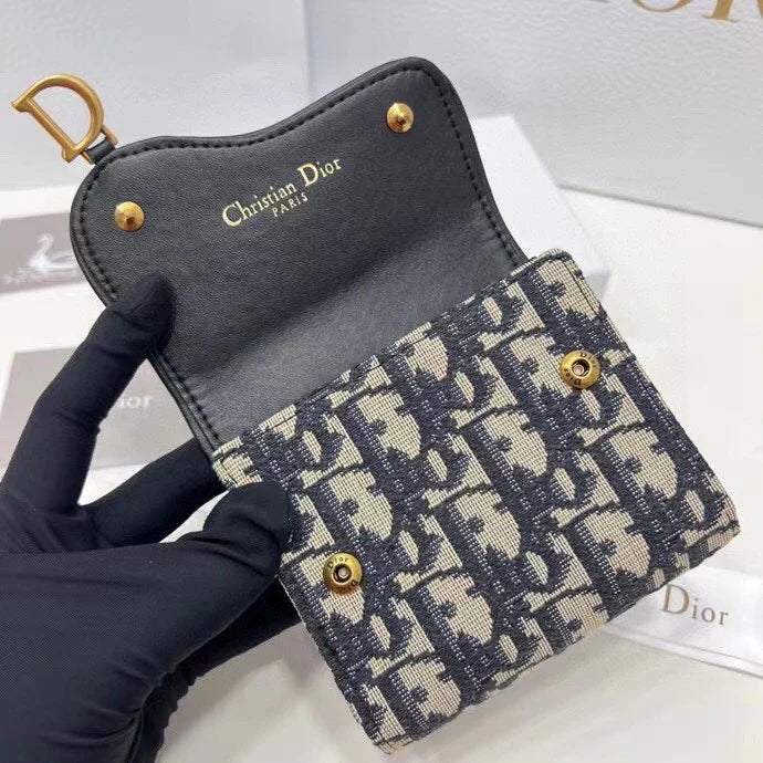 Oblique Saddle Wallet