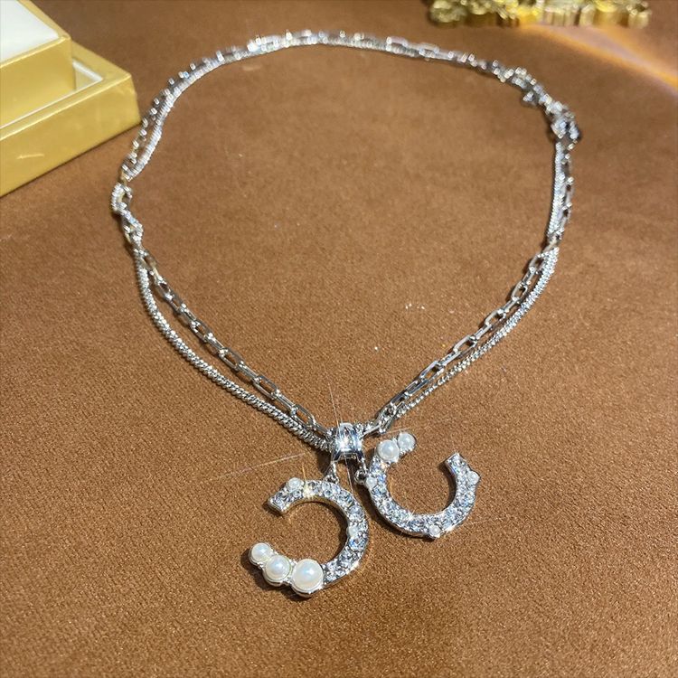 Doppelte Diamant-Halskette mit Buchstaben