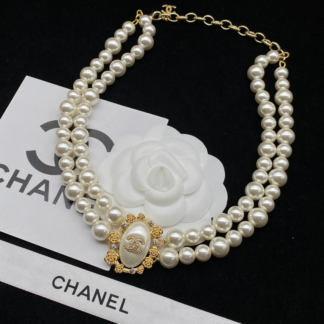 Elegante Doppelperlenkette