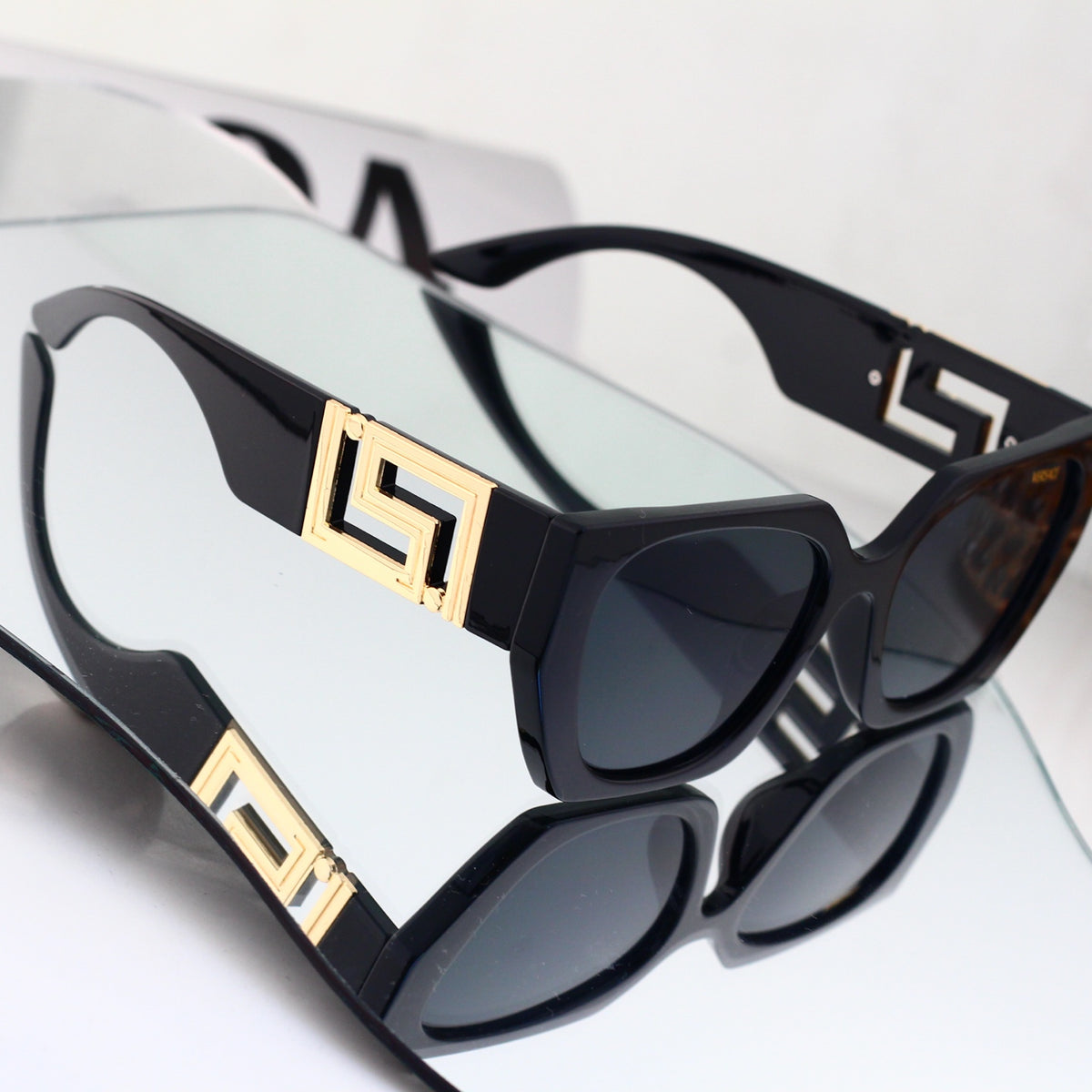 Premium Oversized Square Sunglasses 6 Style Options Classic Fashion Luxury Look 61004