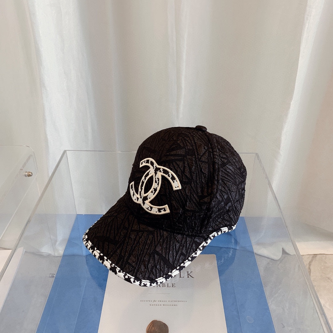 Modische plissierte Baseballkappe
