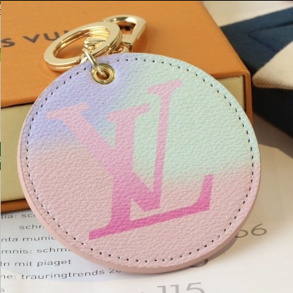Schlüsselanhänger mit Monogramm in Lila-Farbverlauf