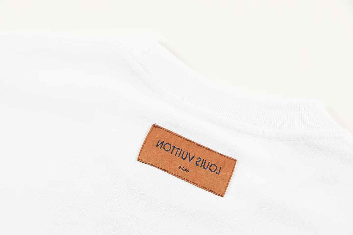 T-Shirt mit Buchstabenmuster
