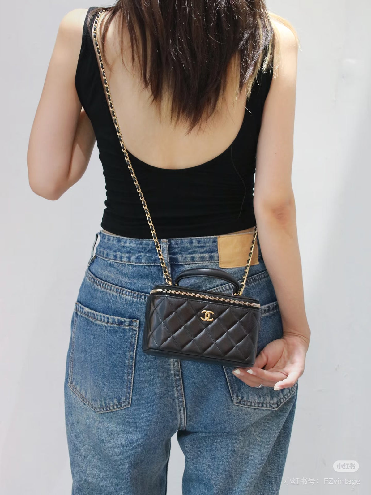 Black Quilted Mini Box Bag | Black & Gold 🖤
