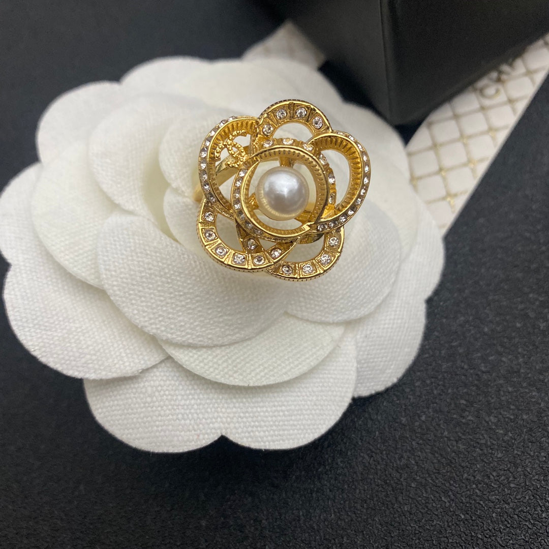 Kamelien-Serie Ring
