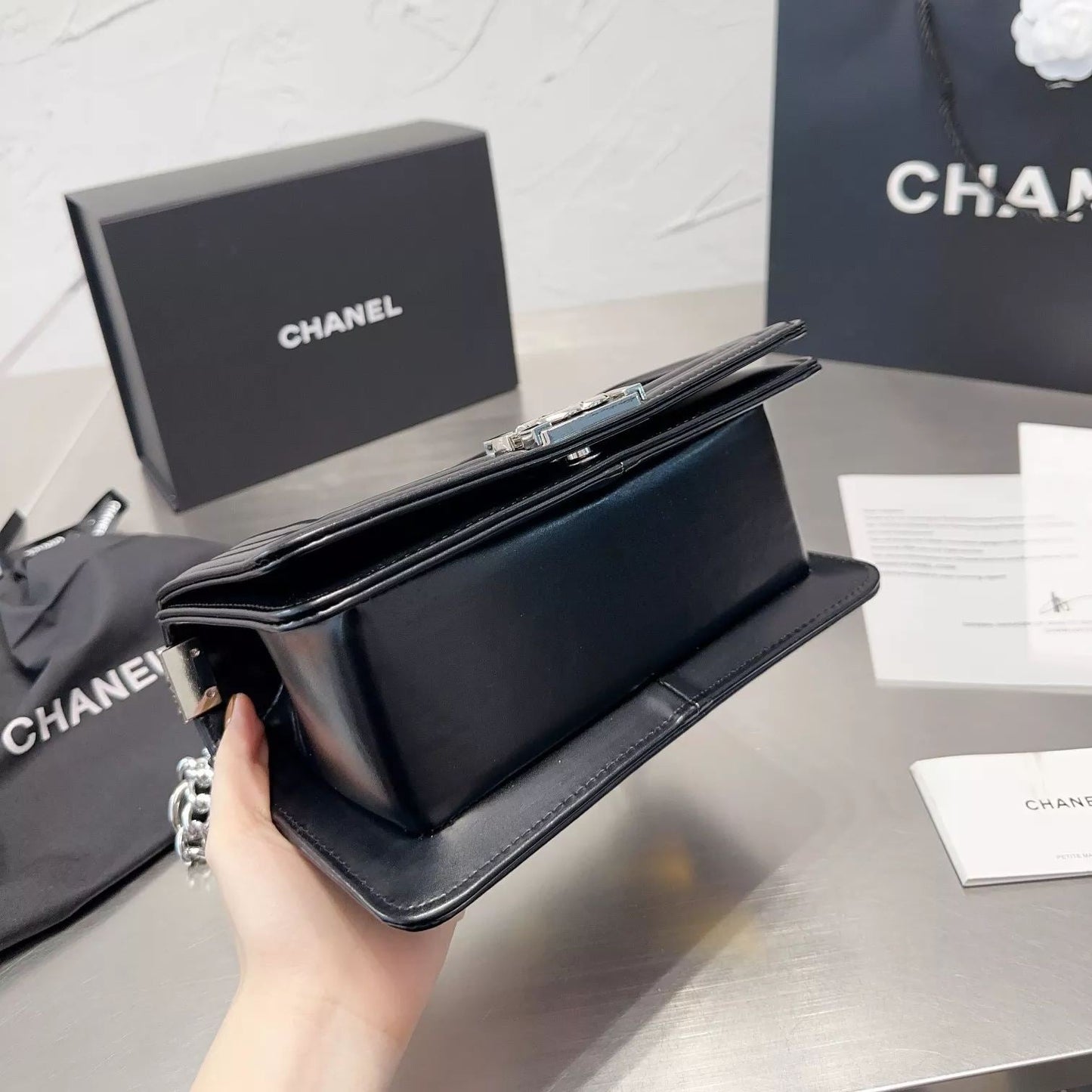 Klassische Laser Leboy Chain Bag