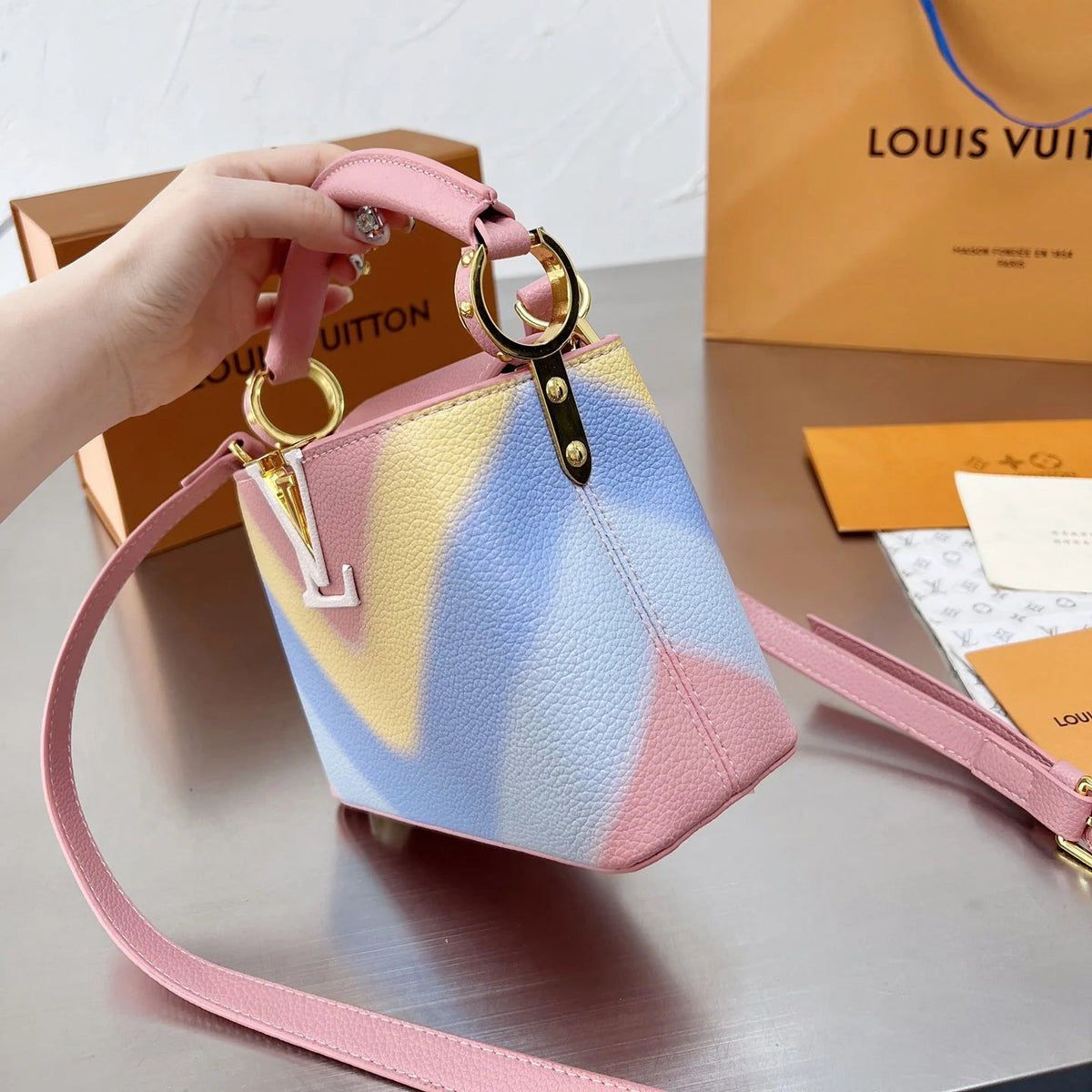 Capucines Lychee Pattern Rainbow Bag