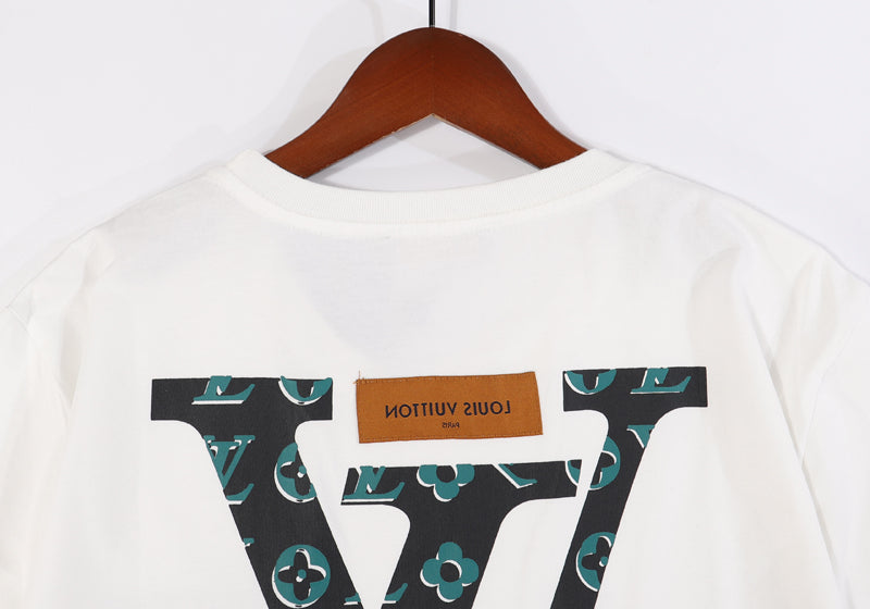 T-Shirt mit großem Aufdruck