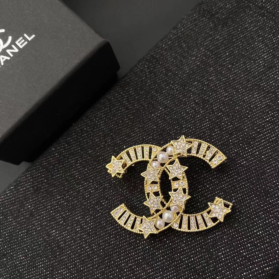 Brosche „Sternperle Diamant“