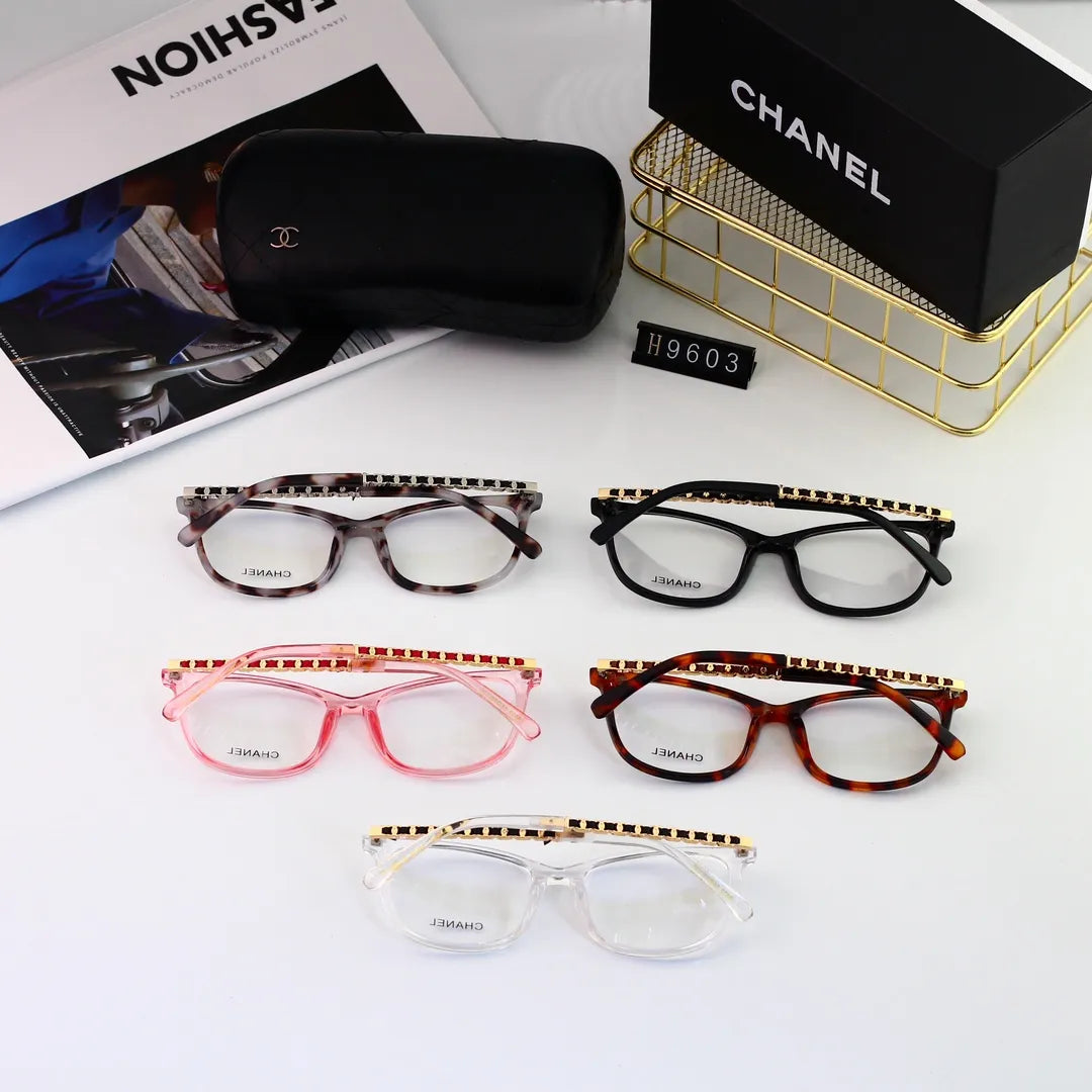 Klassische Brille mit quadratischem Rahmen