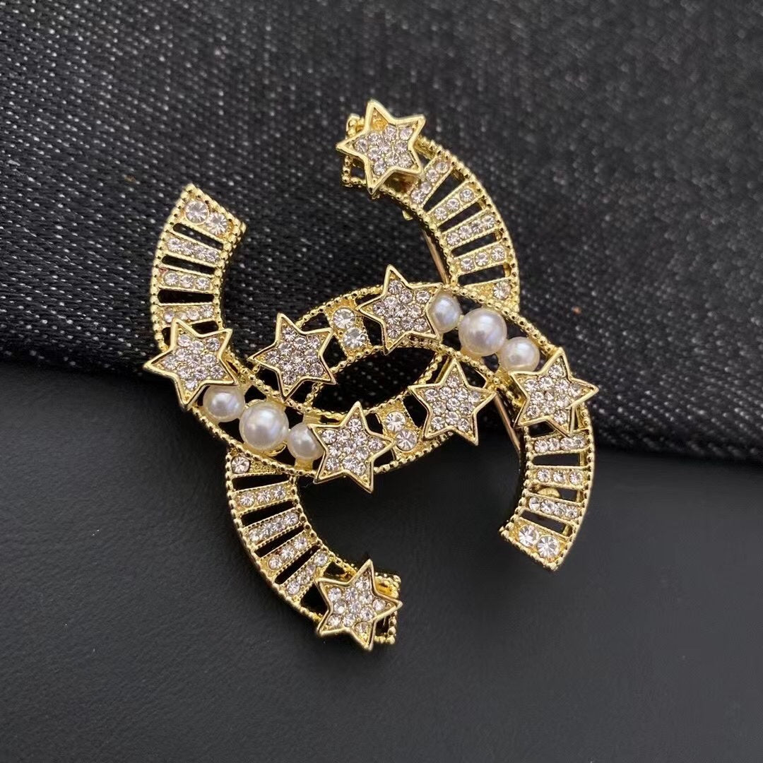 Brosche „Sternperle Diamant“