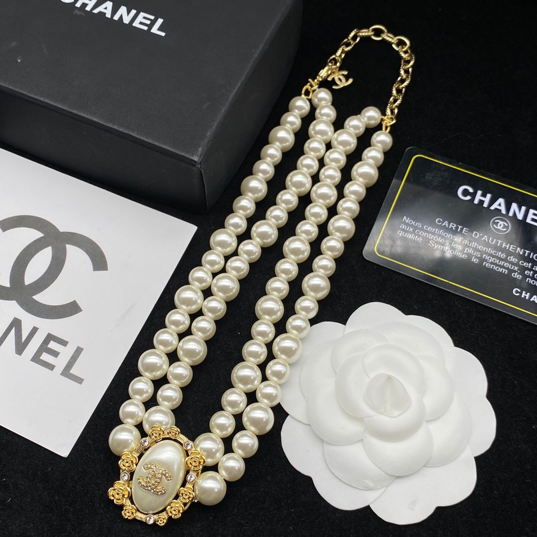 Elegante Doppelperlenkette