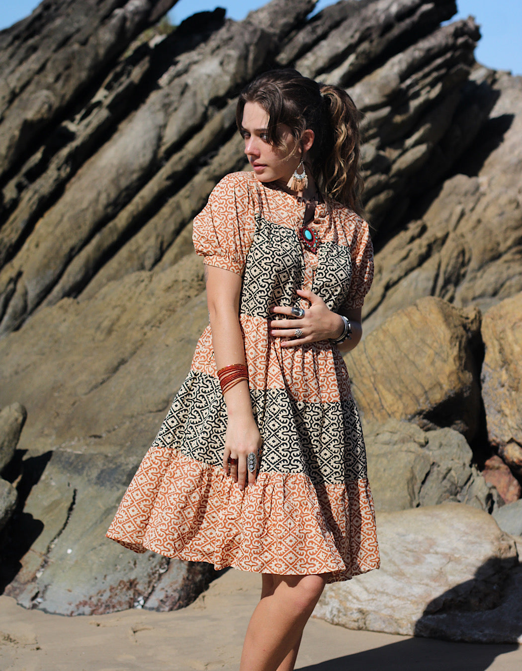 Piya kurzes Kleid in Taal