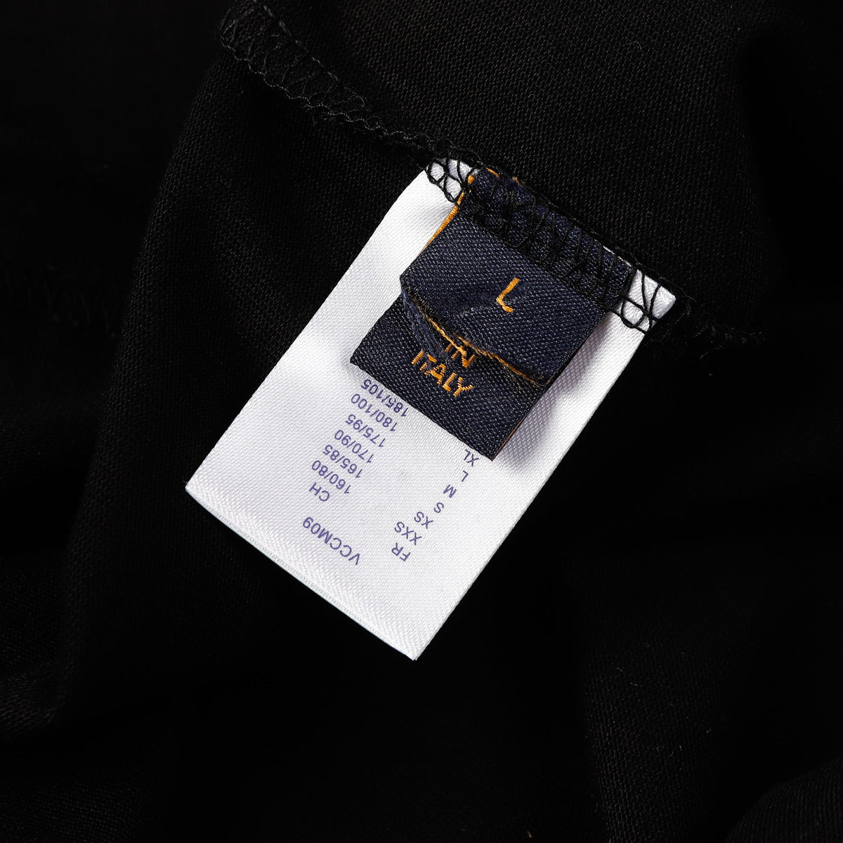 Einfaches bedrucktes T-Shirt