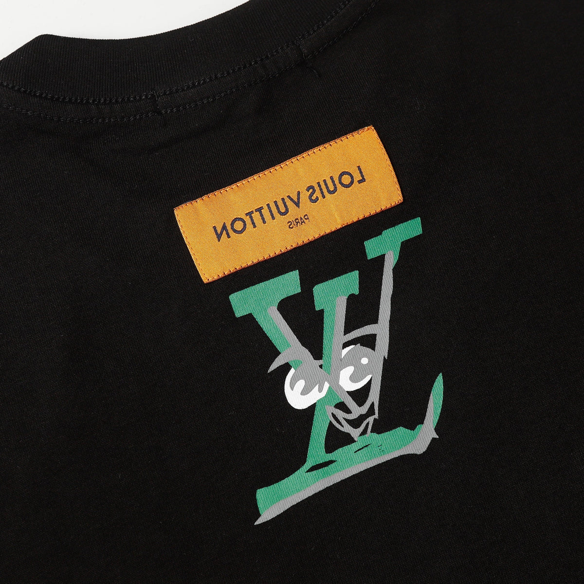 Kreatives bedrucktes T-Shirt