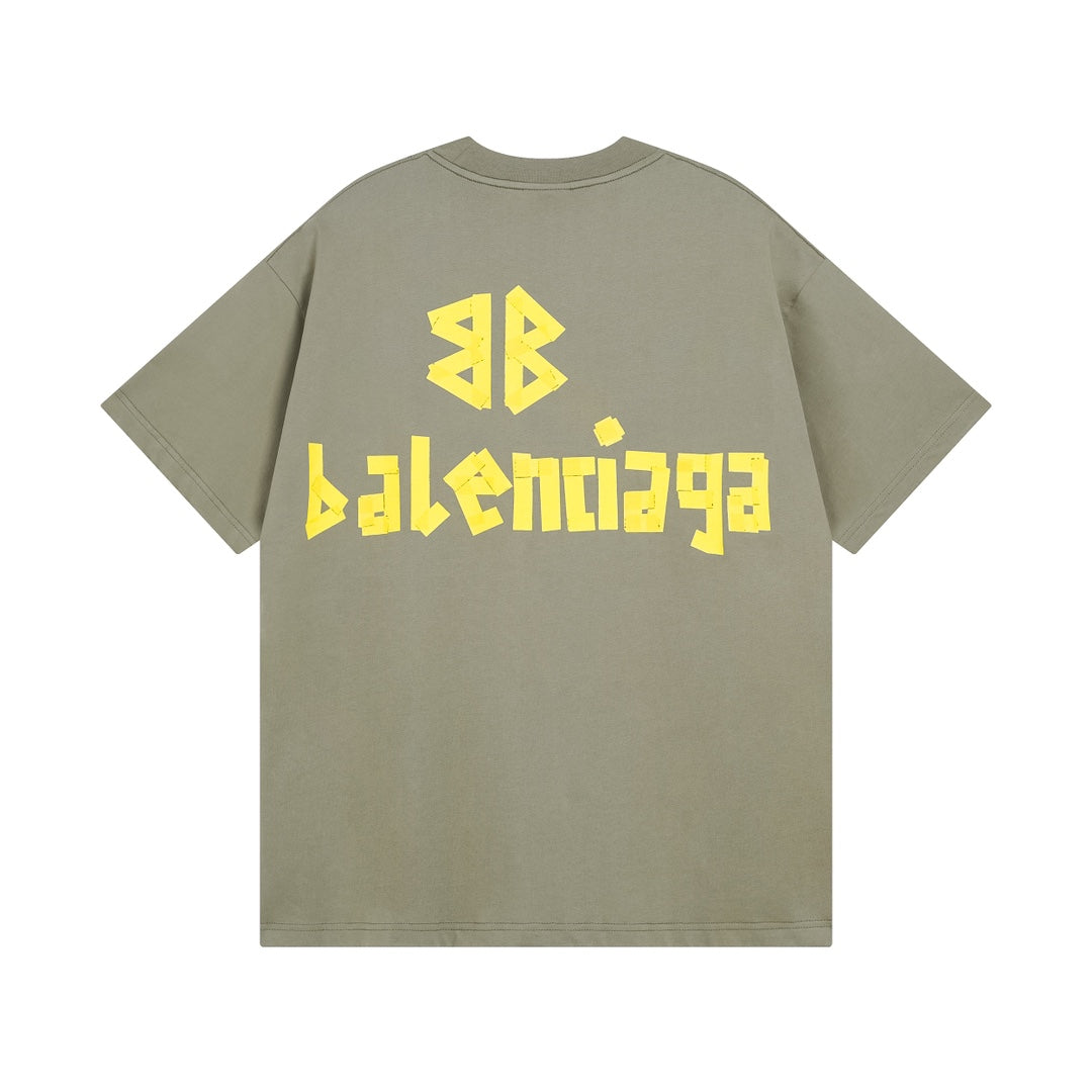 Klassisches T-Shirt mit Buchstabenaufdruck
