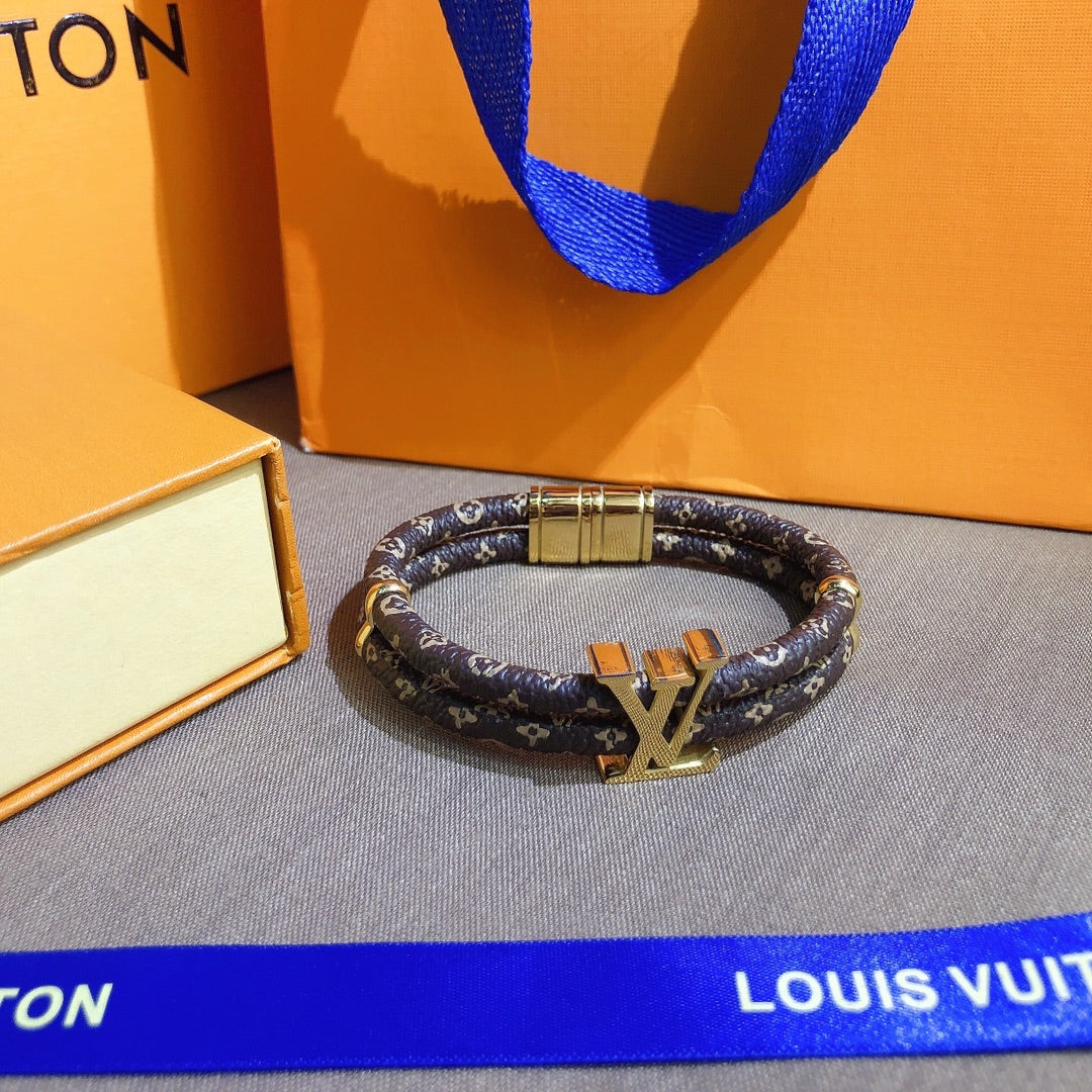 Doppeltes Lederarmband
