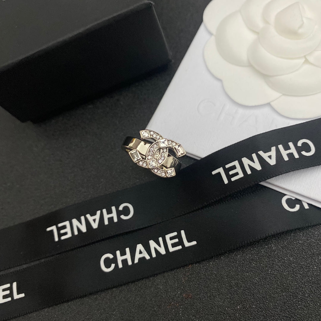 Funkelnder Diamant-Logo-offener Ring