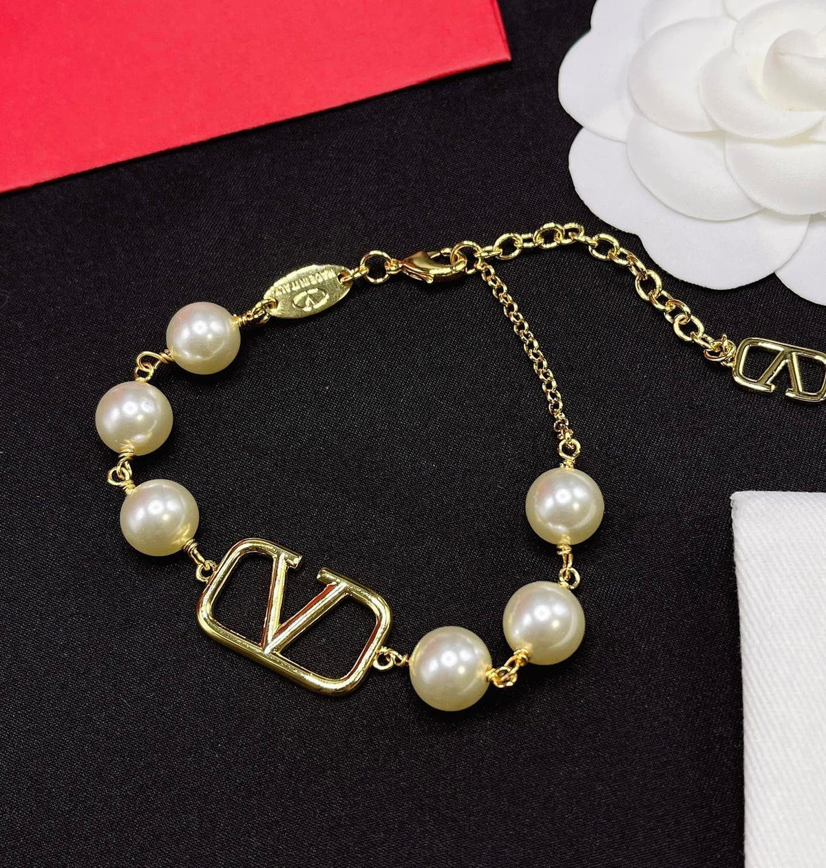Perlen-V-Armband
