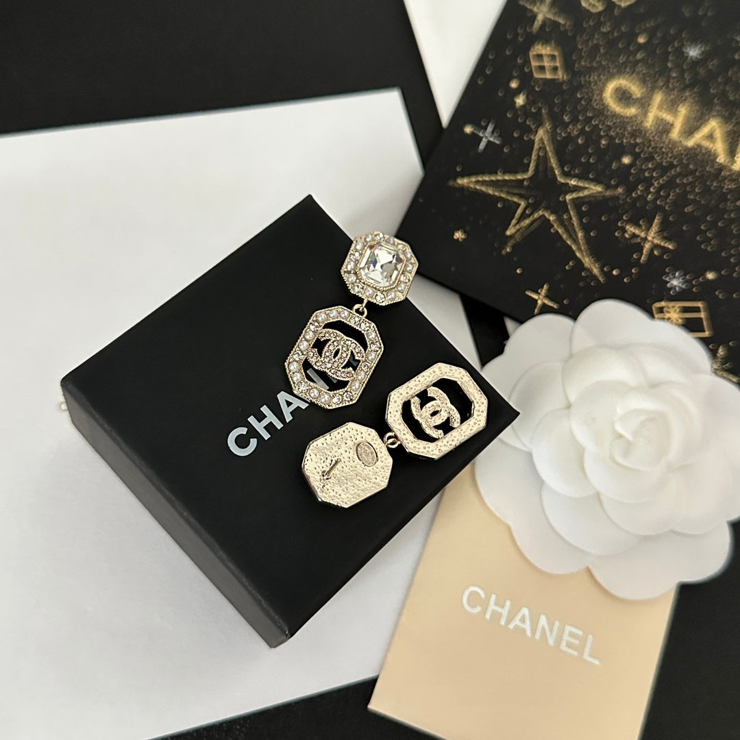 Elegante Modische Ohrringe mit Strass-Anhänger