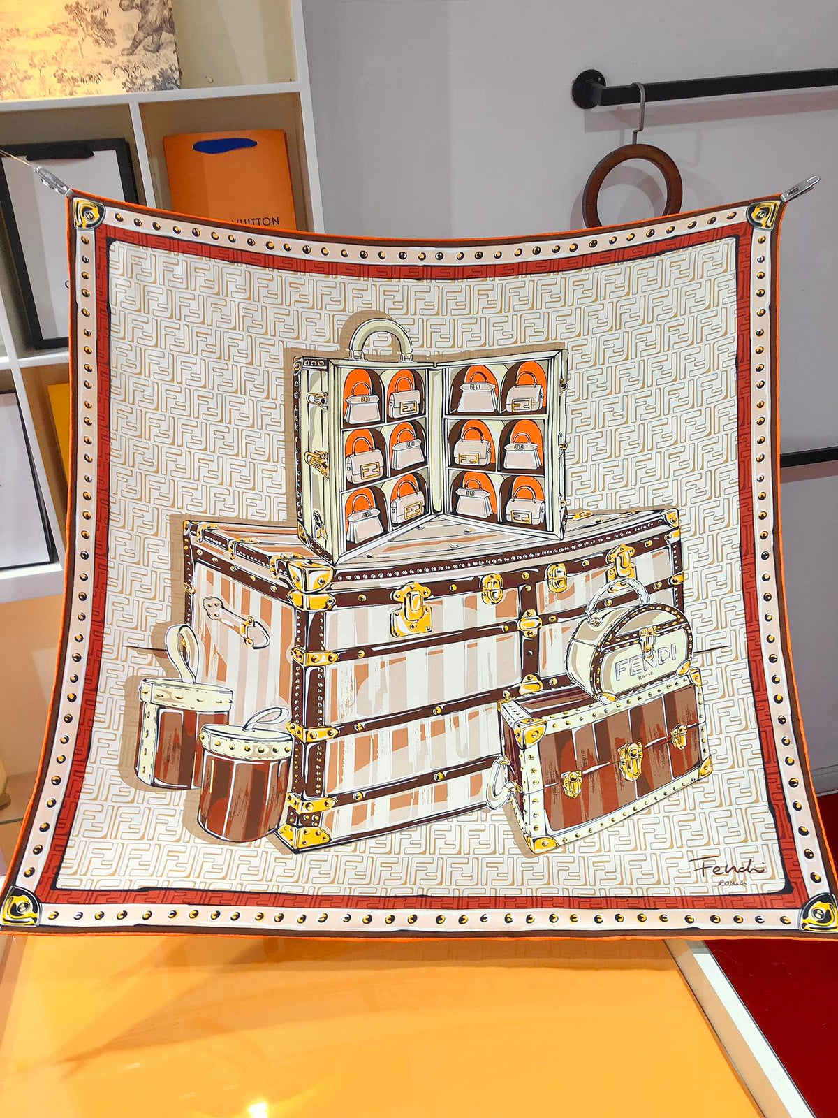 Vintage Handtasche Grafikdruck Seidenschal