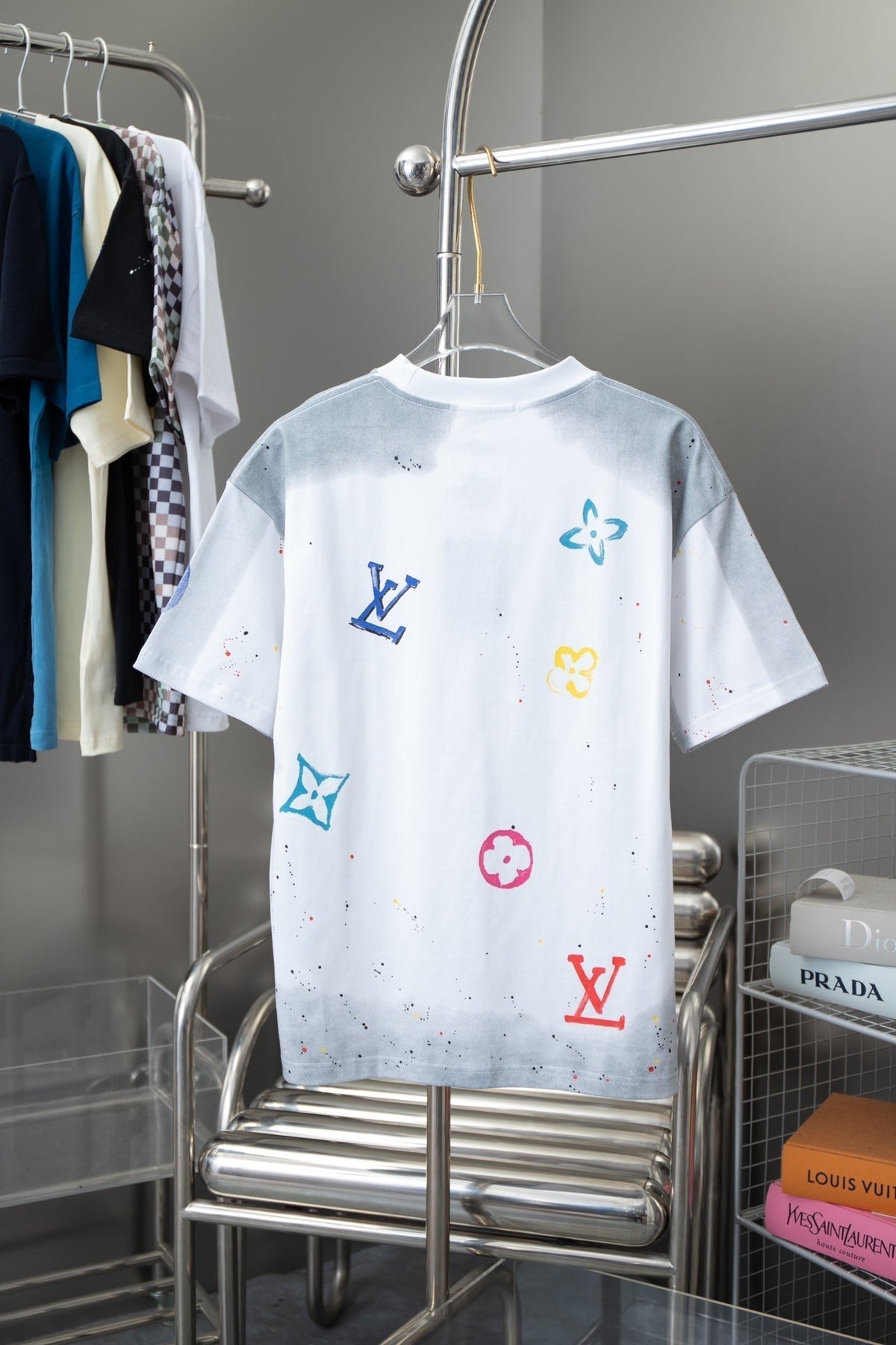 T-Shirt mit Farbverlaufsmuster