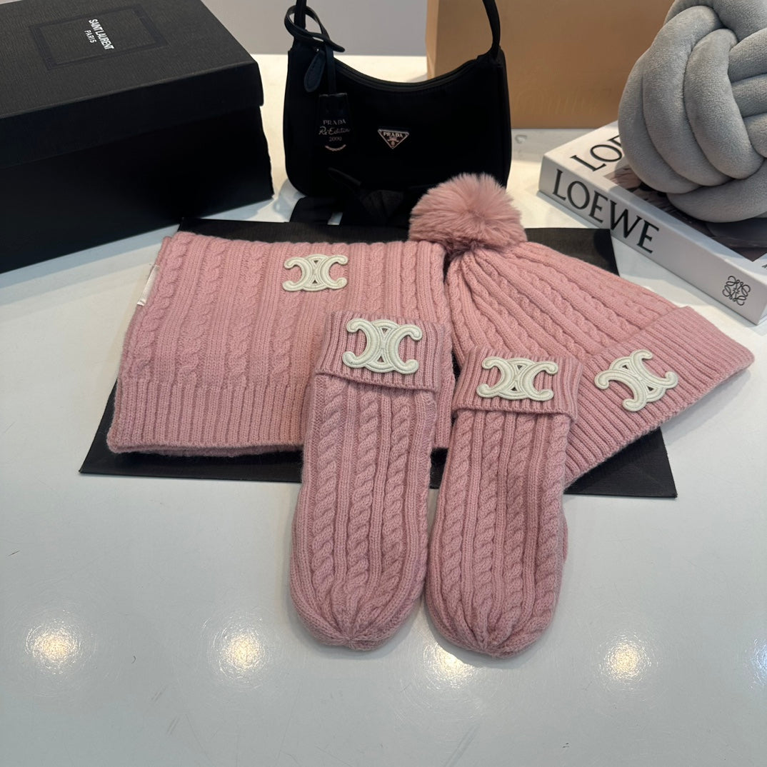 Wollschal-Handschuh-Mütze-Set