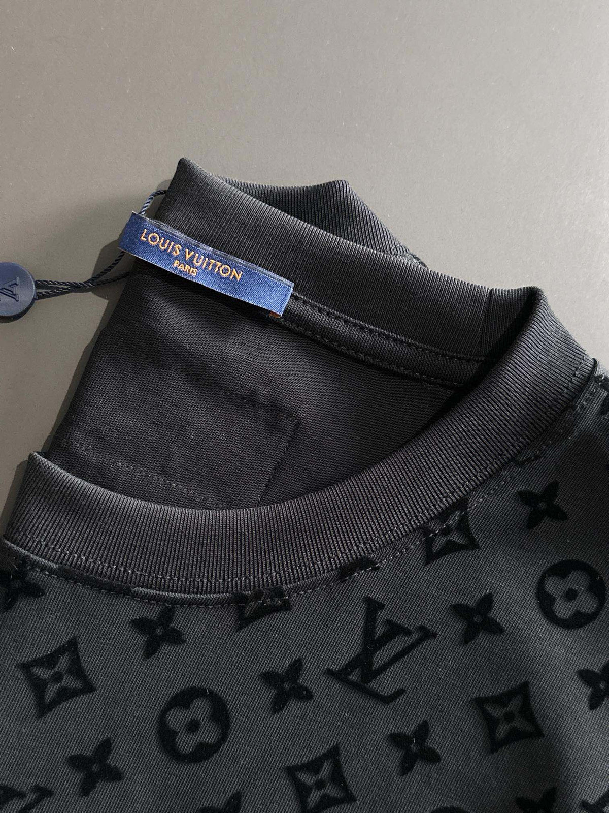 NEU 0403 T-Shirt