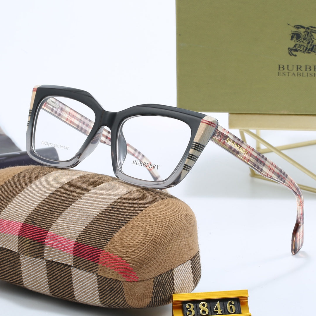 Modische Cateye-Lesebrille im Karodesign