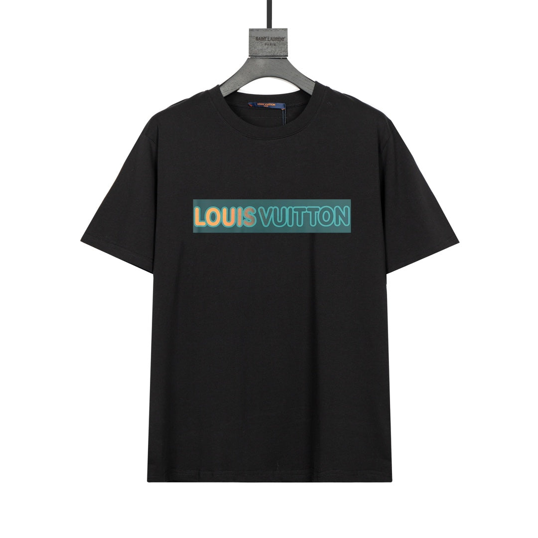 Einfaches bedrucktes T-Shirt