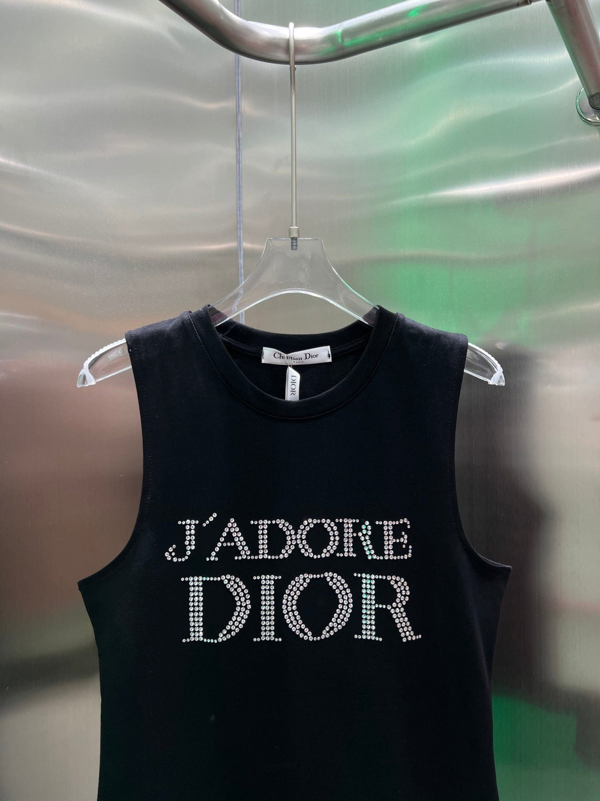 Ärmelloses Vintage-T-Shirt mit Hotfix-Diamanten im Second-Hand-Stil