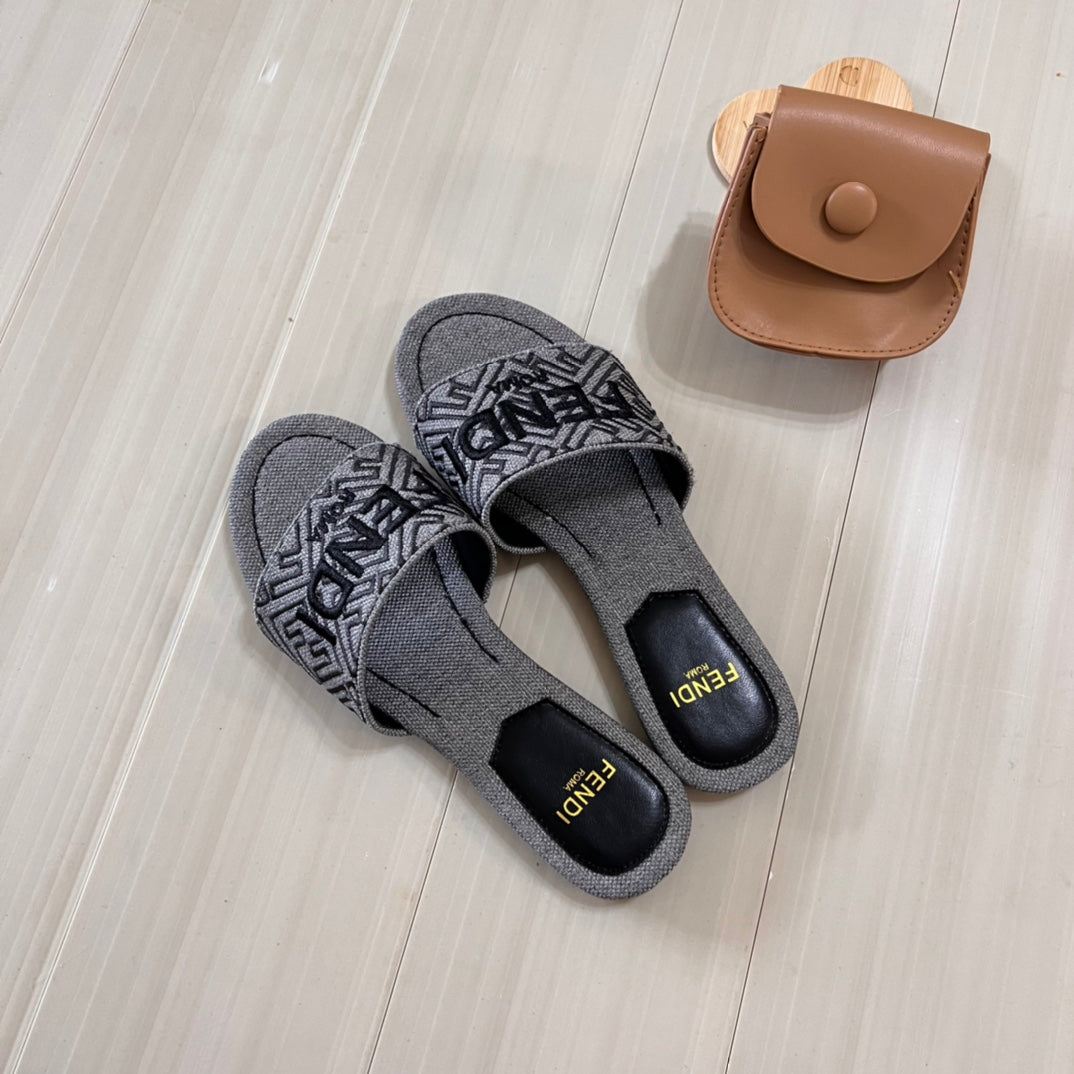 Canvas-Slipper mit Aufdruck