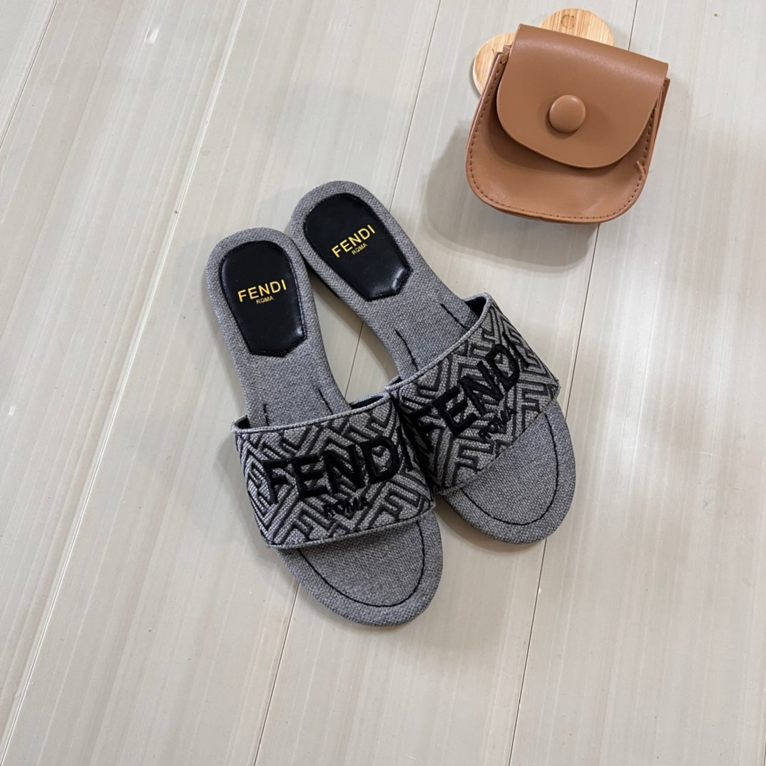 Canvas-Slipper mit Aufdruck