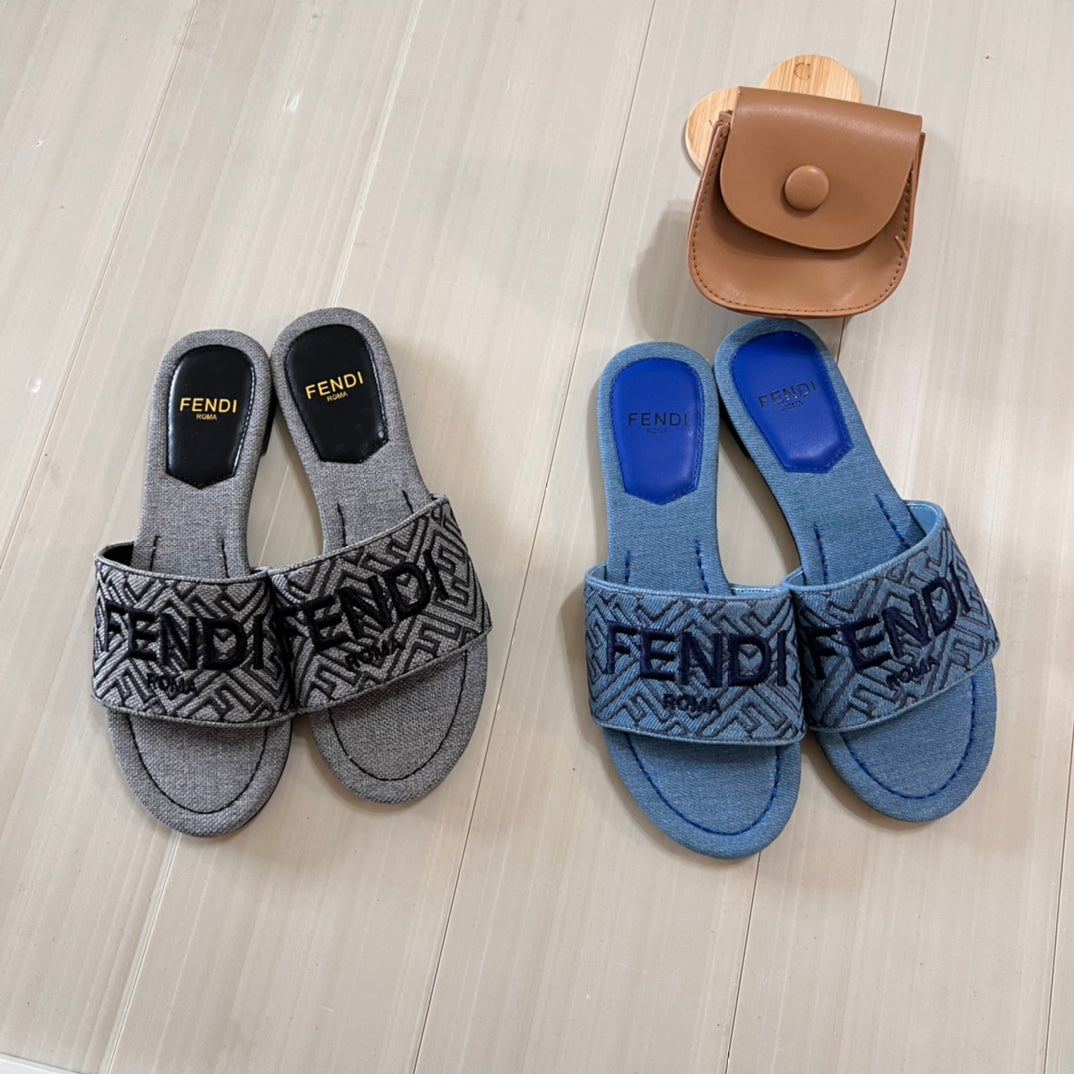 Canvas-Slipper mit Aufdruck