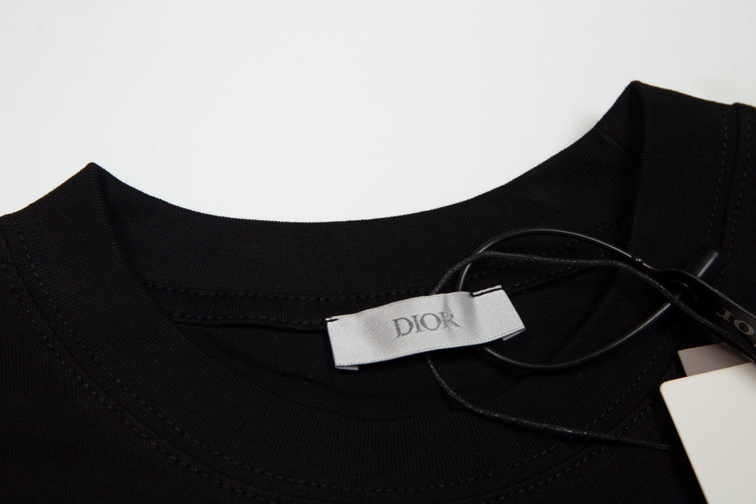 Einfaches bedrucktes T-Shirt