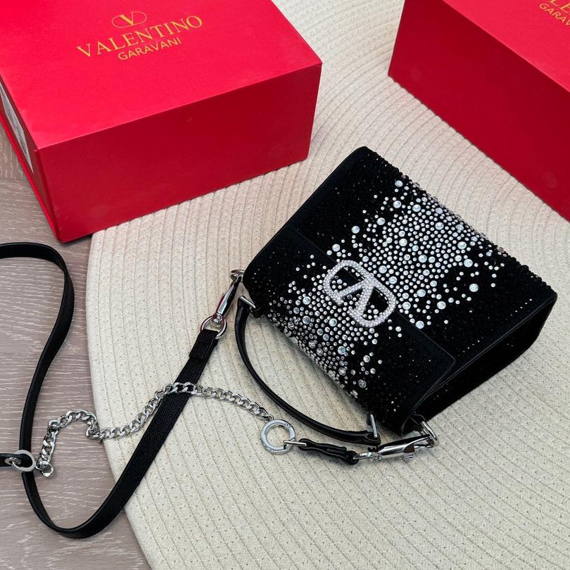 Handtasche mit quadratischem Glanzdiamant-Logo