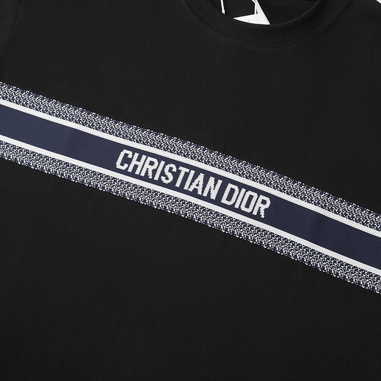 Mode-T-Shirt mit Buchstabenaufdruck