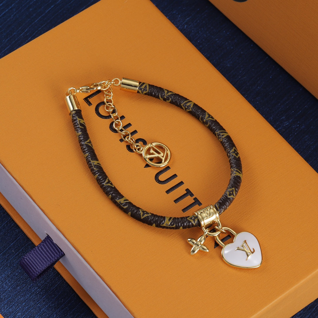 Herz-Vorhängeschloss-Lederarmband