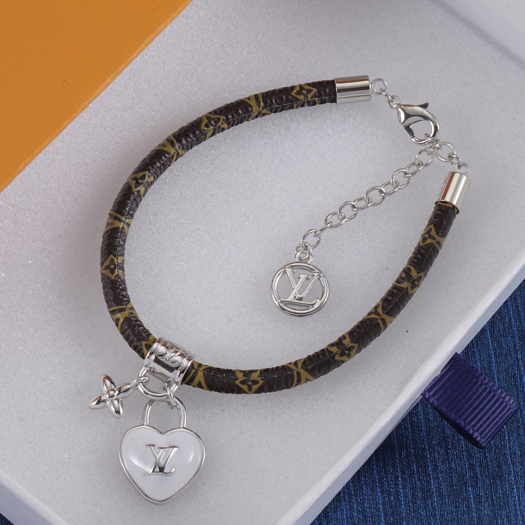 Herz-Vorhängeschloss-Lederarmband