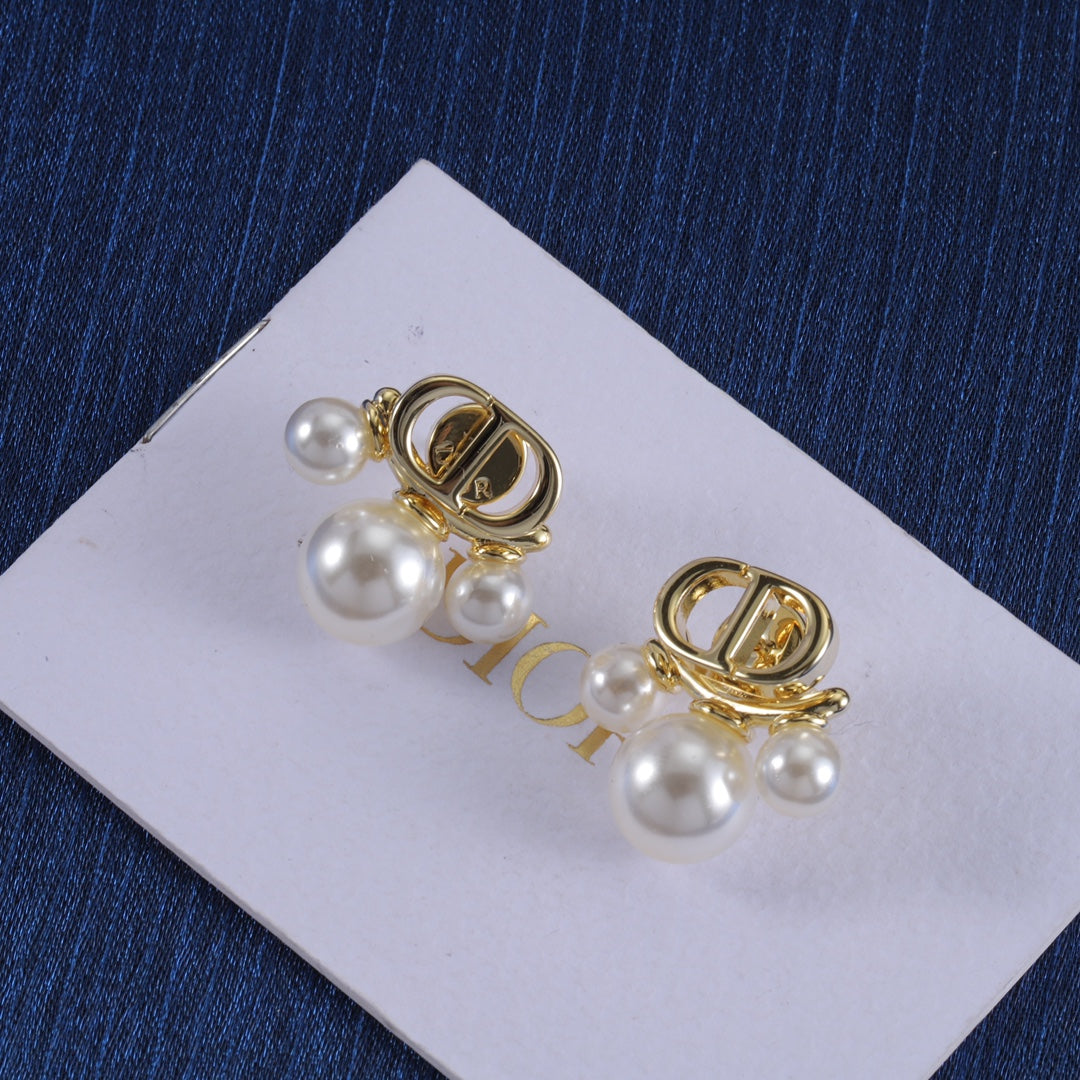 Vintage Perlenohrringe mit Tropfen